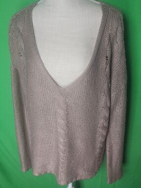 H&M Distressed Cable Knit V-Neck Sweater M Beige Frayed Slouchy Grunge Pullover